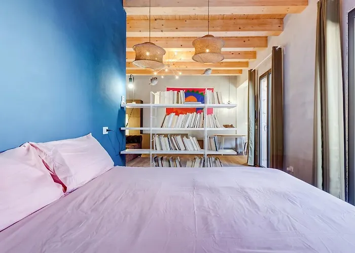 Modern With Private Garden Courtyard Apartament *